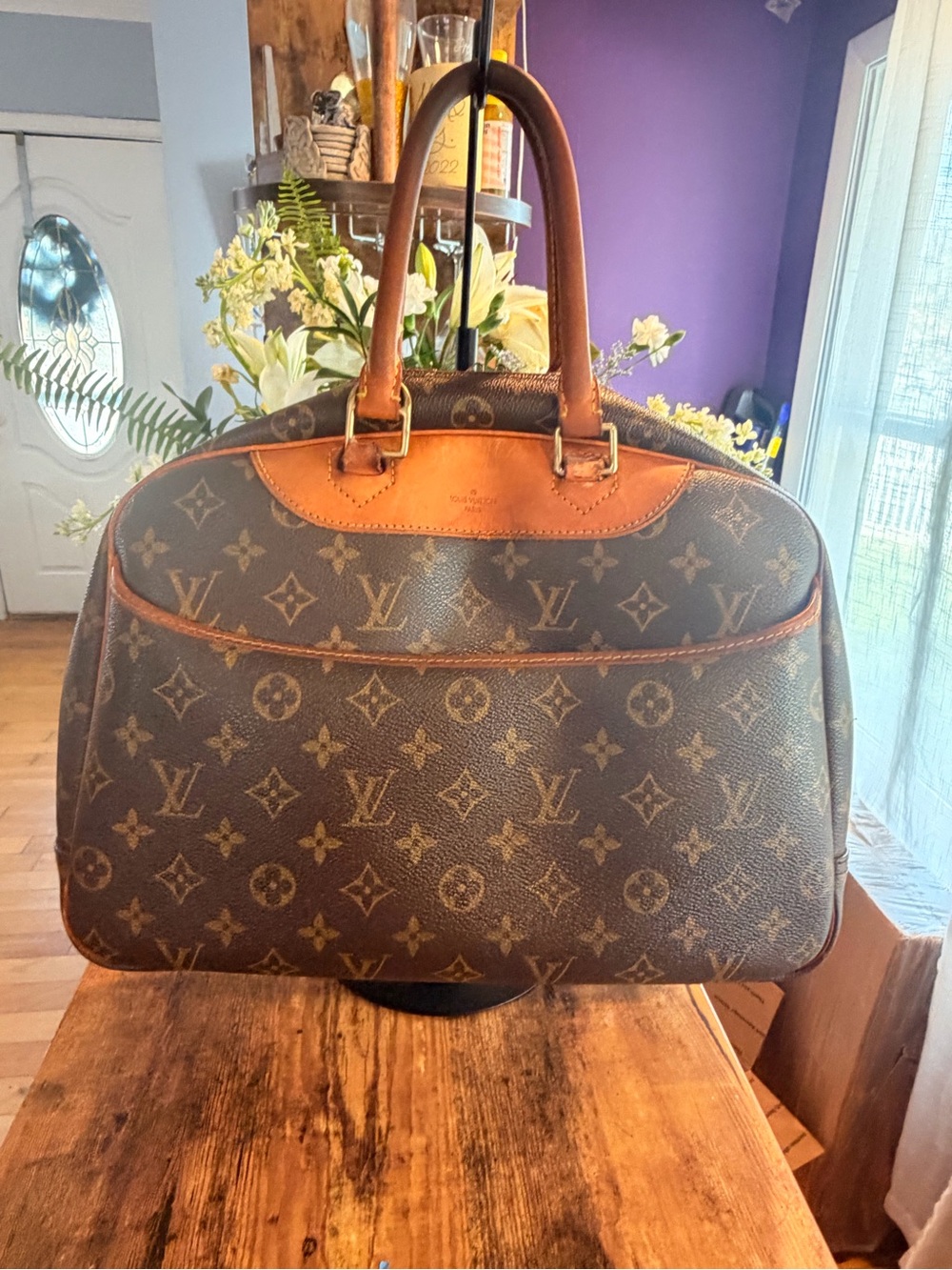 Louis Vuitton Deuville with Tan Leather Trim EUC !!